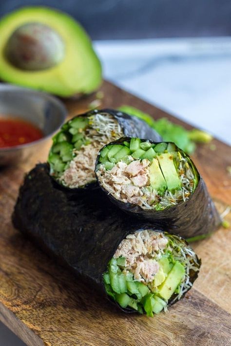 Nori Tuna Wraps, Low Cal Tuna Recipes, Nori Wraps Recipes, Low Cal Sushi, Seaweed Wraps Recipes, Nori Sandwich, Tuna And Cucumber, Seaweed Wraps, Asian Tuna