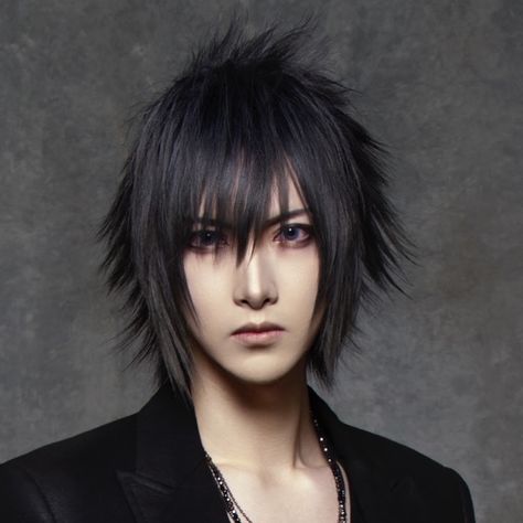 Emo Guy Hairstyles, Hairstyles For Long Hair Male, Short Visual Kei Hair, Male Goth Hairstyles, Japanese Punk Hairstyle, Visual Kei Hair Short, Vampire Hairstyles Men, Noctis Hairstyle, Visual Kei Hairstyles Short