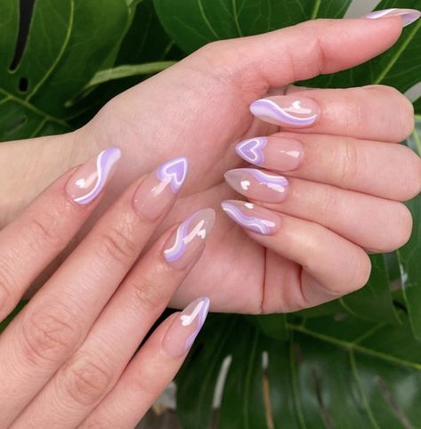 Almond Purple Nails Designs, Light Pink And Light Purple Nails, Spring Nails Lilac, Girly Almond Nails, Light Purple Nails Design, Lilac Nail Art, Lilac Nails Design, Purple Hoco, Light Purple Nails