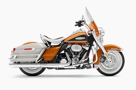 8 Best Retro-Style Motorcycles of 2023 | HiConsumption Harley Davidson Models, Touring Motorcycles, Harley Davidson Electra Glide, Harley Davidson Model, Classic Harley Davidson, Motorcycle Manufacturers, Retro Motorcycle, New Harley Davidson, Harley Davidson Street