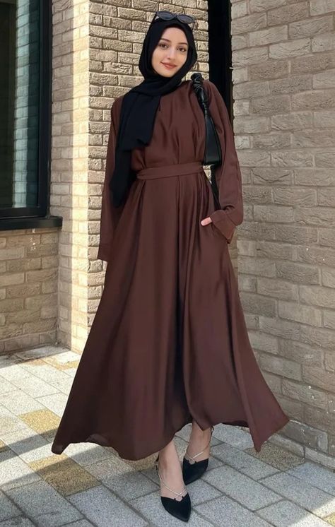 Casual Muslim Outfits, Muslim Outfit, Abaya Design, Stile Hijab, Muslim Outfits Casual, Muslimah Dress, Hijab Style Casual, Hijabi Fashion Casual, Dress Muslim