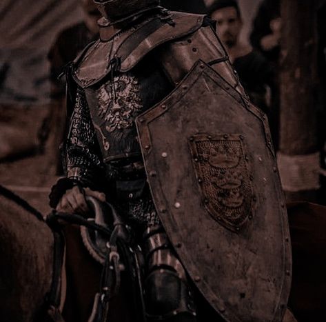 King Caspian Aesthetic, Era Medieval Aesthetic, Soldier Aesthetic Medieval, Peter Aesthetic, Witcher Characters, Knight Core, Realm Breaker, Fairytale Aesthetic, Medieval Aesthetic