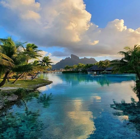 Bora Bora Aesthetic, Luxury Lifestyle Travel, Beautiful Ocean Pictures, Ocean Pictures, Breathtaking Places, Pretty Landscapes, Paradise On Earth, Beautiful Places Nature, Dream Holiday