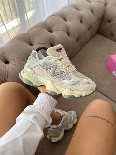 Cute Running Shoes, Nb Shoes, Pretty Sneakers, New Balance 9060, Trendy Shoes Sneakers, Pretty Shoes Sneakers, Shoes Heels Classy, Shoes Outfit Fashion, Cute Nike Shoes