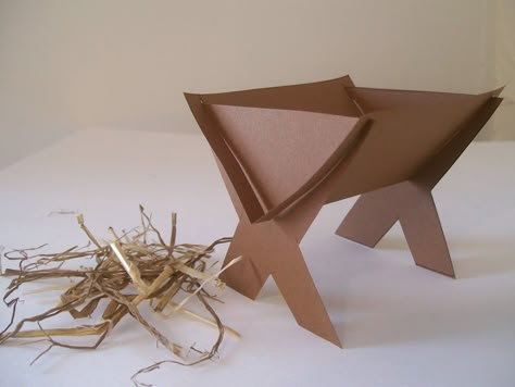 Cardboard Manger Diy, Mini Manger Diy, Christmas Manger Ideas, Cardboard Manger, Cardboard Nativity, Diy Manger, Manger Diy, Manger Christmas, Family Service