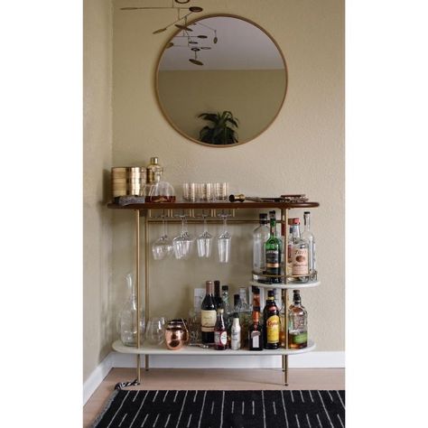 Bar Wall Design, Dining Room Decor Apartment, Home Mini Bar, Amanda Nicole, Bar Console, Home Bar Cabinet, Bar Station, House Bar, Bar Designs