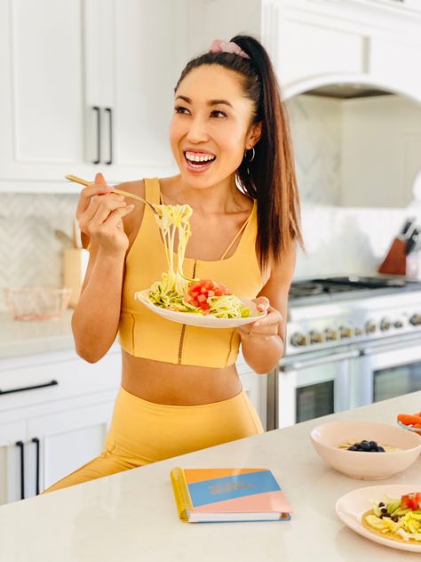 90 Day Journey Meal Plans by Blogilates dayplannerprints #digitaljournal #digitalstudentplanner #dailyofficeplanner Cassey Ho Blogilates, Templates For Goodnotes, Digital Planner Ideas, Free Wedding Planner Printables, Fitness Planner Free, Meal Calendar, Cassey Ho, Free Wedding Planner, Day Meal Plan