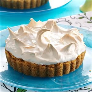 Key Lime Recipes, Marshmallow Meringue, Meringue Desserts, Meringue Pie Recipes, Tarts Recipe, Keylime Pie Recipe, Bite Size Cookies, Lime Recipes, Marshmallow Creme