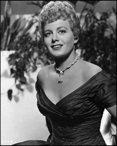 Shelley Winters   A most talented actress. Female Movie Stars, Shelley Winters, Old Celebrities, Eartha Kitt, Ann Margret, Hooray For Hollywood, Old Hollywood Stars, Classic Actresses, Hollywood Legends