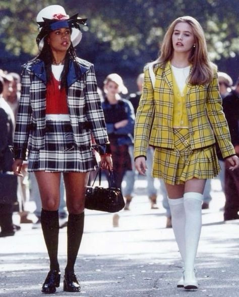 Dionne Clueless Outfits, 1990s Fashion Women, Cher Clueless Costume, Cher Clueless Outfit, Cher Outfit, Cher And Dionne, Clueless Costume, Clueless Halloween Costume, Cher Outfits