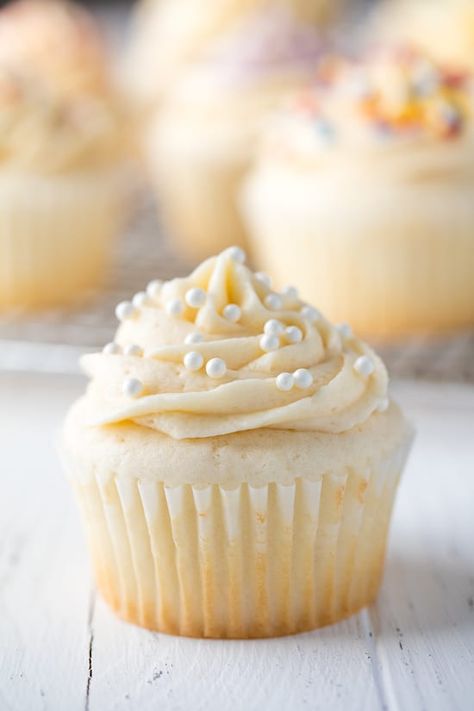 White Cupcakes that are perfectly soft, flavorful, light, and airy. It's the perfect white cupcake recipe you've been dreaming of! White Cupcake Recipe, White Cupcake Recipes, French Buttercream, White Cupcakes, Salty Cake, Cupcake Recipe, Pumpkin Cake, Savoury Cake, Frosting Recipes