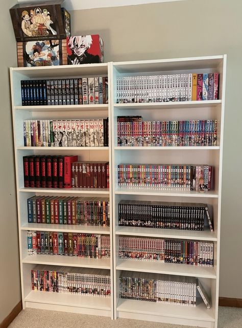 Manga Bookshelf Anime Manga Bookshelf, Manga Decor Room, Bookshelves Manga, Manga Library Aesthetic, Mangatheque Aesthetic, Anime Bookshelf Aesthetic, Manga Collection Shelf, Manga Bookshelf Ideas, Manga Collection Room Aesthetic