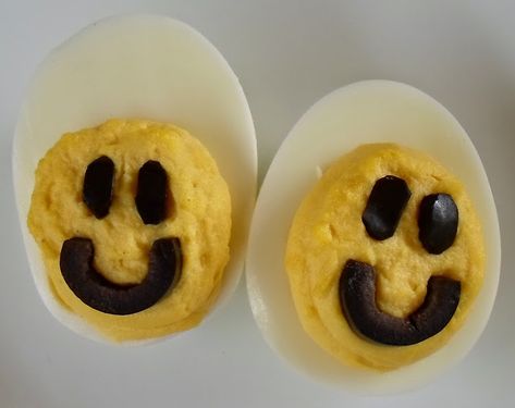 Smiley Face Deviled Eggs Smile Birthday, Dude Birthday Party, Dude Food, Bbq Baked Beans, Instant Pot Slow Cooker, Pig In Mud, Barbie Crafts, Pear Pie, Bento Lunches