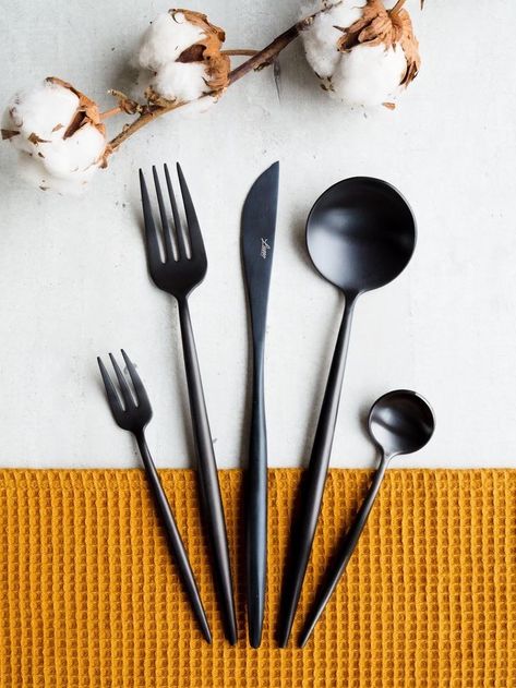 Cutlery Aesthetic, Luxury Cutlery, Luxe Design, Stainless Steel Cutlery, Fun Cooking, Cozy Room, Cutlery Set, Black Stainless Steel, Food Design