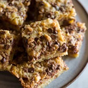 Toffee Chocolate Chip Cookie Bars - Tastes Better From Scratch Desserts With Chocolate Chips, Recipes Using Cake Mix, Fun Holiday Treats, Toffee Chocolate, Chewy Caramel, Tastes Better From Scratch, Bar Desserts, Toffee Bars, Chocolate Chip Bars