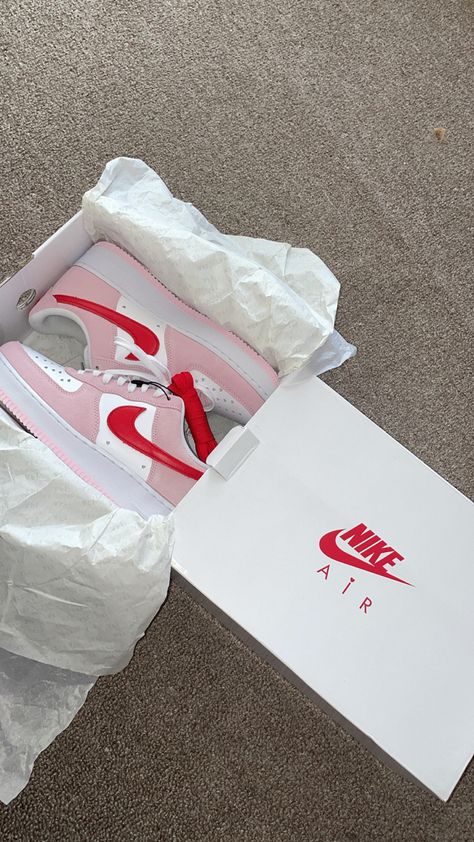 Valentines Day Airforce 1, Valintens Nike, Valentine’s Day Nike Shoes, Valentine Jordans Outfit, Valentine’s Day Sneakers, Nike Air Valentines Day, Valentines Day Sneakers, Airforce 1 Valentine, Nike Air Force 1 Valentines Day