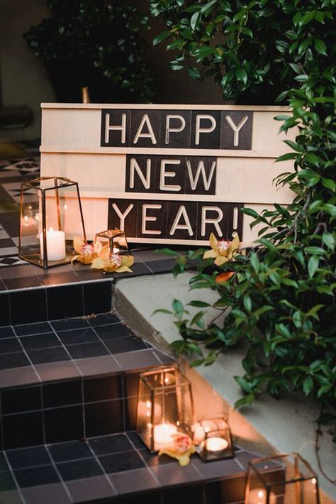 35 Festive New Year Party Decor Ideas For Outdoor | Home Design And Interior New Year Church Decorations, Happy New Year Aesthetic, Nye Party Decorations, Nye 2023, Lantern Image, Welcome New Year, Church Christmas Decorations, Backyard Bonfire, Paper Umbrellas