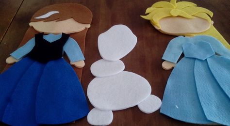 Frozen Felt, Frozen Characters, Diy Dolls, Family Wall Decor, Felt Crafts Diy, Felt Patterns, Family Wall, Art Inspiration Painting, Felt Diy