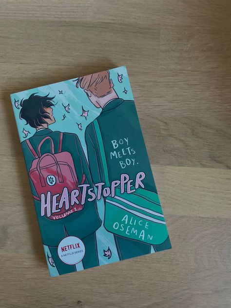 book, graphic novel, alice oseman, heartstopper, volume 1, romance, lgbt, young adult, contemporary, queer, comics Heartstopper Book, Alice Oseman, Cozy Reading Corners, Manga Books, Reading Corner, Cozy Reading, Books For Teens, Volume 1, Book 1