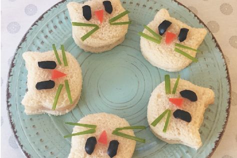 The human cat-lovers in your life will enjoy nibbling on cute, cat-shaped sandwiches. They’re easy to make and delicious, too! Shaped Sandwiches, Cat Tea Party, Cat Diy Crafts, Finger Foods For Kids, Kitten Birthday Party, Cat Themed Birthday Party, Colorful Hairstyles, Kitten Birthday, Cat Snacks