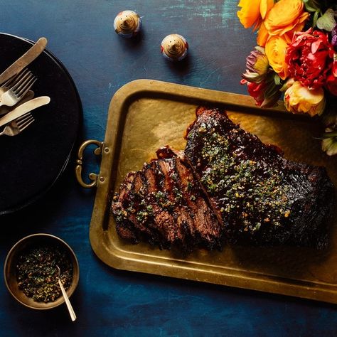 Best Brisket Recipe, Baked Brisket, Gremolata Recipe, Rosh Hashanah Recipes, Walnut Sauce, Braised Brisket, Pomegranate Recipes, Hanukkah Food, Persian Cuisine