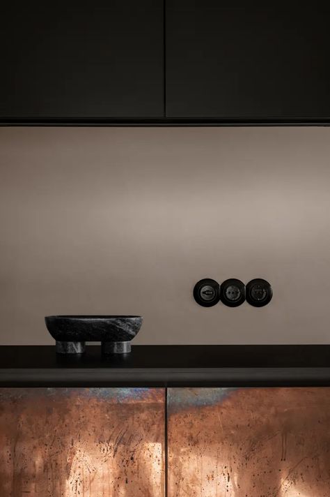 These Kitchen Cabinets Are Made from the Most Surprising Old Meets New Material | Apartment Therapy Kitchen Cabinets Fronts, Copper Work, Matte Black Hardware, Metal Cabinet, Copper Kitchen, Stunning Kitchens, Unlacquered Brass, Copper Metal, Design Planning