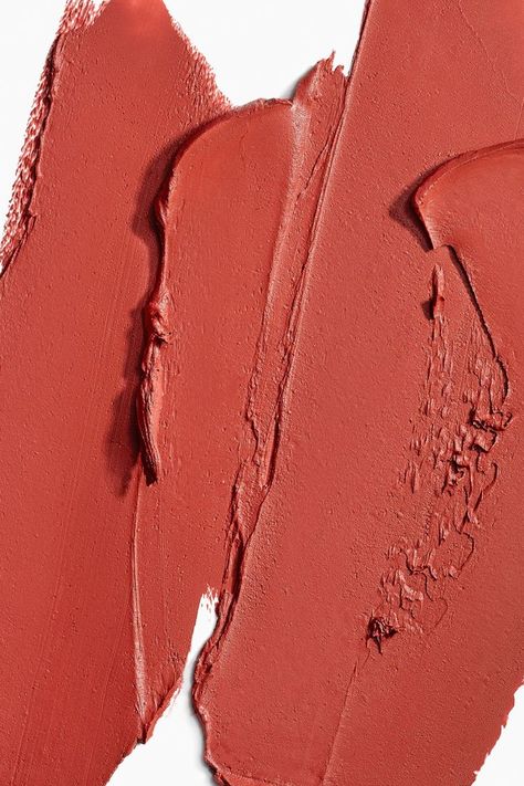 Kylie Jenner Lipstick, Zara Portugal, Lip Exfoliator, Lipstick Swatches, Photography Inspo, Matte Lips, Zara United States, Matte Lipstick, Free Photos