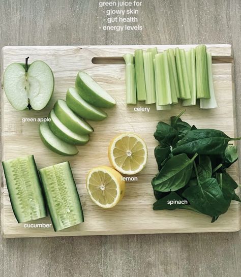 Healthy Juicer Recipes, Healthy Drinks Smoothies, Healthy Food Dishes, Healthy Food Motivation, Healthy Lifestyle Food, Green Smoothie Recipes, Fruit Smoothie Recipes, Healthy Soup Recipes, Healthy Juices