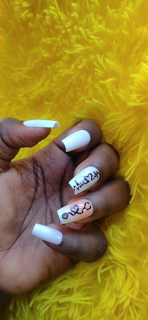 Nails nurse Short Nurse Nail Designs, Nursing Nails Designs, Nails For Nurses, Nursing Nails, Nails Nurse, Doctor Nails, Nurse Nails, Graduation Nails, School Nails