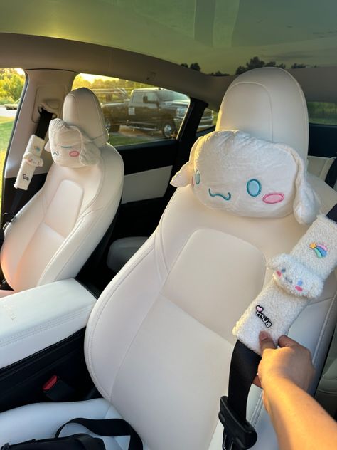 Cinnamoroll Car Interior, Cinnamoroll Car Accessories, Sanrio Car Decor, Sanrio Car Accessories, Rolling Car, Hello Kitty Car, Images Hello Kitty, Car Seat Reviews, Girly Car Accessories