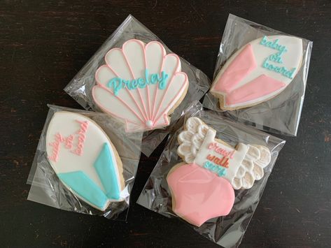 baby shower cookies/ beach theme Coastal Baby Shower Theme Girl, Baby On Board Girl Baby Shower Ideas, Beach Theme Baby Shower Ideas Girl, Beach Baby Shower Theme Girl, Ocean Themed Baby Shower Ideas Girl, Beach Baby Shower Theme, Ocean Baby Shower Theme, Beach Theme Cupcakes, Beach Dessert