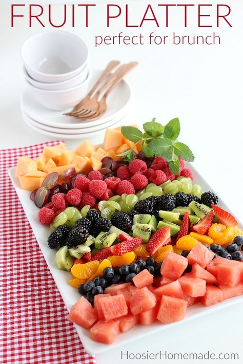 Fruit Platter | Easy for breakfast or brunch Party Fruit Bowl Ideas, Breakfast Fruit Ideas Brunch, Brunch Recipes Fruit, Fruit Tray Displays Party Platters, Serve Fruit At Party, Fresh Fruit Platter Ideas, Breakfast Fruit Platter Brunch Ideas, Fruits For Brunch, Fruit Grazing Platter