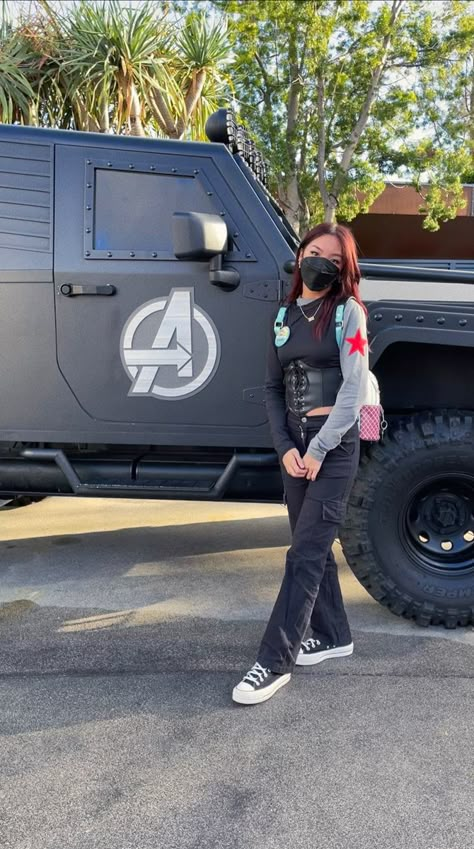 Marvel Disney Bounding, Winter Soldier Disneybound, Bucky Barnes Disneybound, Marvel Disney Outfit, Superhero Aesthetic Outfit, Disneyland Marvel Outfits, Avenger Costume For Women, Avengers Campus Outfits, Marvel Outfits Aesthetic