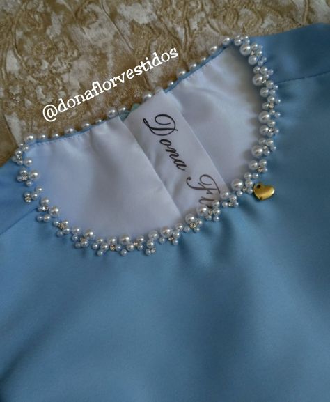 Gown Beads Design, Pearl Designs On Kurti, Payet Leher Mutiara Simple, Pearl Work On Kurti, Payet Dada, Payet Leher, Baby Fancy Dress, Silk Kurti Designs, Blouse Designs High Neck