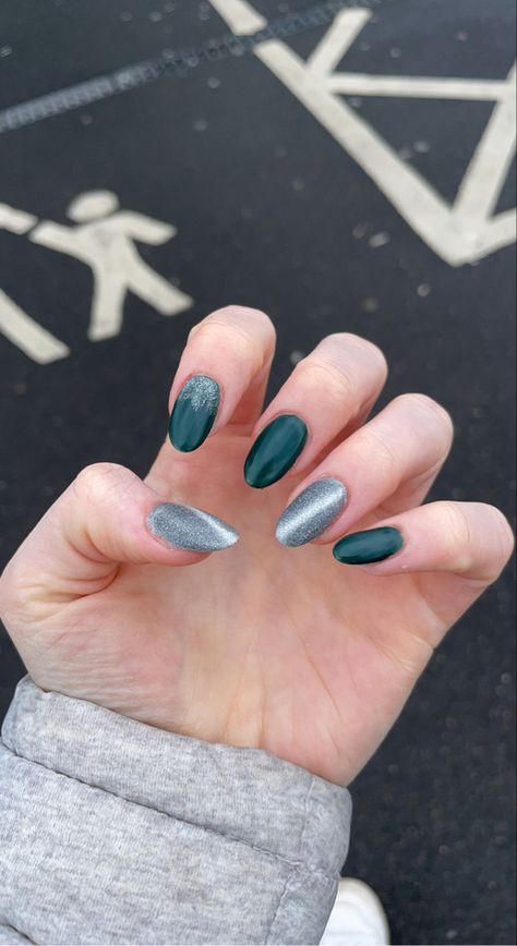 Green And Silver Almond Nails, Silver And Emerald Green Nails, Green And Silver Nails Ideas, Green And Silver Nails Acrylic, Dark Green Nails With Silver, Dark Green And Silver Nails, Emerald Green And Silver Nails, Green Nails With Silver, Silver And Green Nails