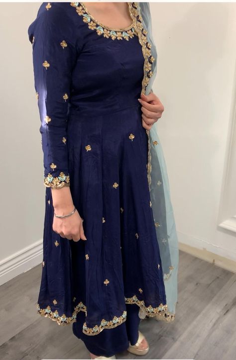 Dark Blue Colour Combinations, Blue Colour Combinations, Frock Styles, Anarkali Design, Frock Ideas, Anarkali Designs, Dark Blue Colour, Punjabi Suits Designer Boutique, Cake Story