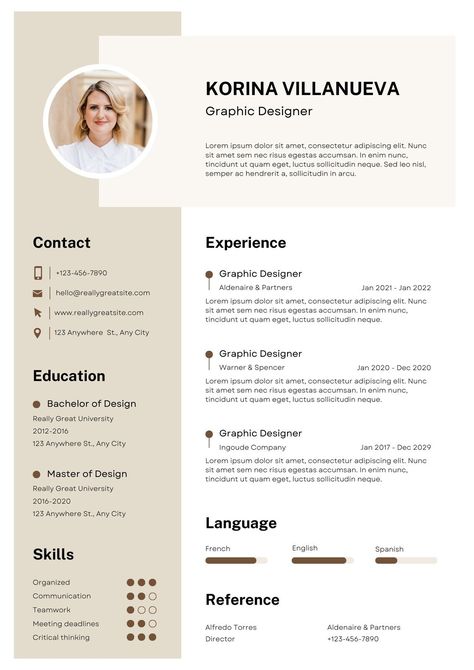 Digital Resume Design, Canva Cv Templates, Aesthetic Resume Template, Graphic Design Cv Layout, Cv Design Creative Professional, Graphic Design Resume Creative, Indesign Inspiration, Graphic Designer Resume, Cv Ideas