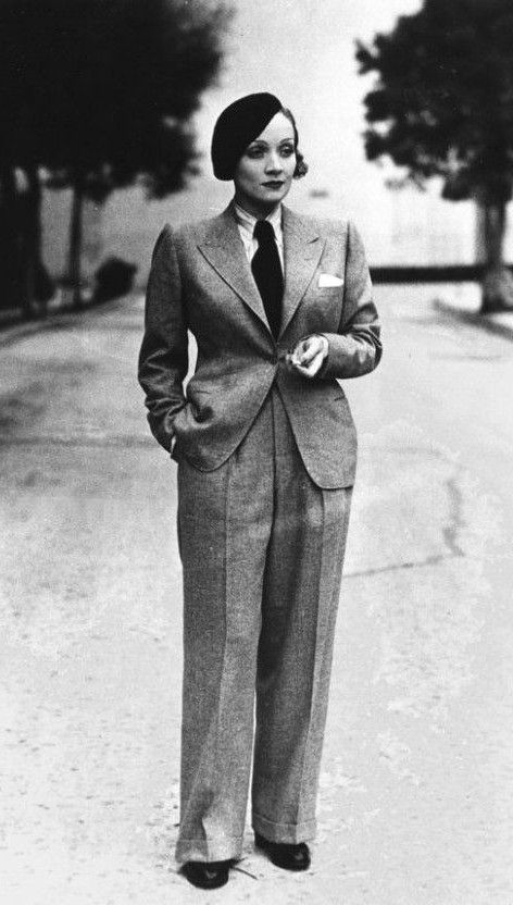 1930s Outfits, Women Pants Outfit, Menswear Women, Women In Tie, Woman In Suit, Vintage Hollywood Glamour, Marlene Dietrich, Mens Outfit Inspiration, Vintage Suits