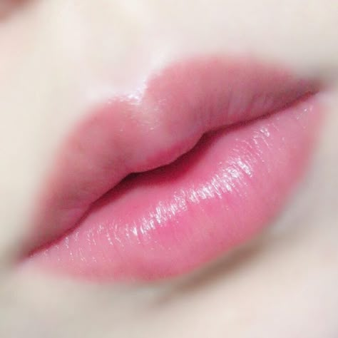 Lips Combo, Natural Pink Lips, Heart Shaped Lips, Bentuk Alis, Korean Lips, Lips Photo, Clear Glowing Skin, Sweet Lips, Lip Shapes