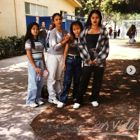 h o m e g i r l s 90s Chicana Outfits, Cholla Outfits, Chola Outfits, Chola Costume, 90s Latina Fashion, Chola Aesthetic, Chola Outfit, Chicana Style Outfits, Chicana Aesthetic