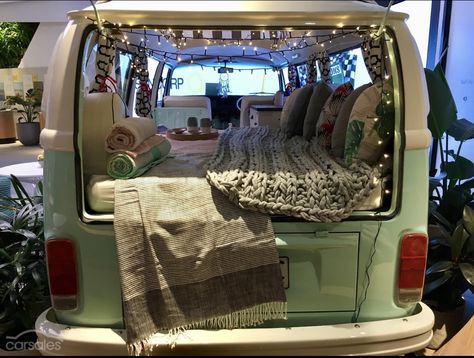 Volkswagen Bus Interior Ideas, Vw Bay Window Bus, Vw Bus Camper Interior, Volxwagon Van Aesthetic, Kombi Van Interior, Volkswagen Van Interior, Vw Kombi Bus, Combi Hippie, Volkswagen Bus Interior