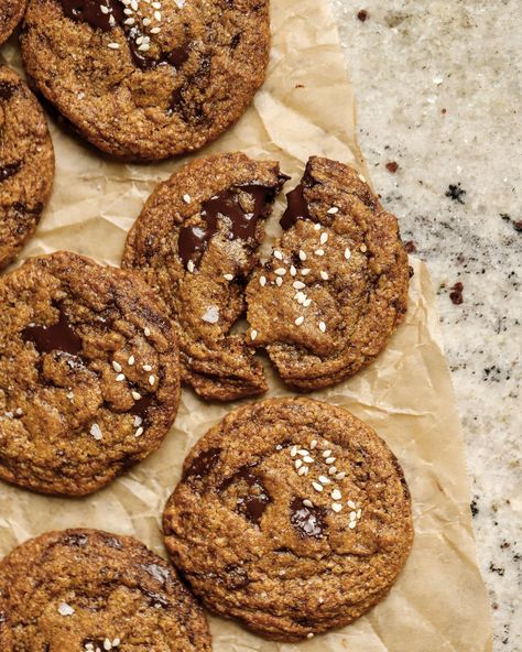 Tahini Chocolate Chip Cookies, Oat Flour Cookies, Tahini Chocolate, Tahini Cookies, Brown Butter Cookies, Brown Butter Chocolate Chip Cookies, Chocolate Chip Cookies Ingredients, Gluten Free Chocolate Chip Cookies, Favorite Cookie Recipe