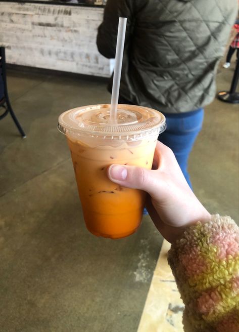 #thaitea #yummydrink #drink #yummy Iced Tea Aesthetic, Thai Iced Tea Starbucks, Thai Milk Tea Aesthetic, Thai Iced Tea Aesthetic, Diy Thai Iced Tea, Vegan Thai Iced Tea, Thai Iced Tea, Tea Aesthetic, Thai Tea