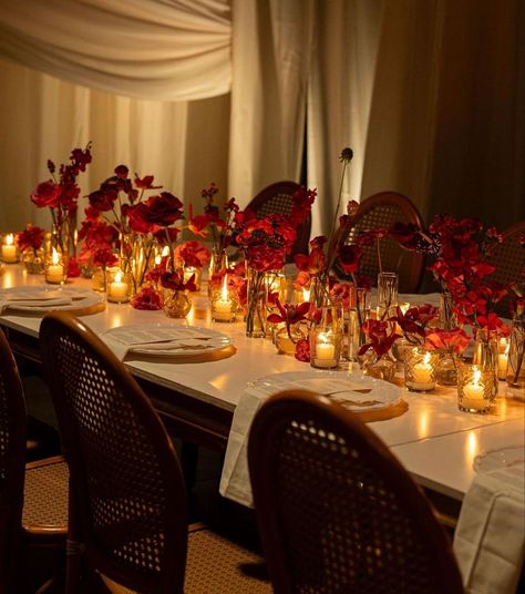 Red Table Settings, Red Party Decorations, Red Birthday Party, Candle Lit Wedding, Lights For Christmas, Rectangle Tables, Red And White Weddings, Red Rose Wedding, Red Party