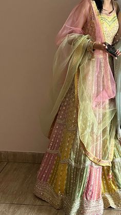 Desi Dress, Trendy Outfits Indian, Desi Wedding Dresses, Pani Puri, Lehenga Designs Simple, Lehenga Wedding, Traditional Indian Dress, Desi Fashion Casual, Pakistani Fancy Dresses