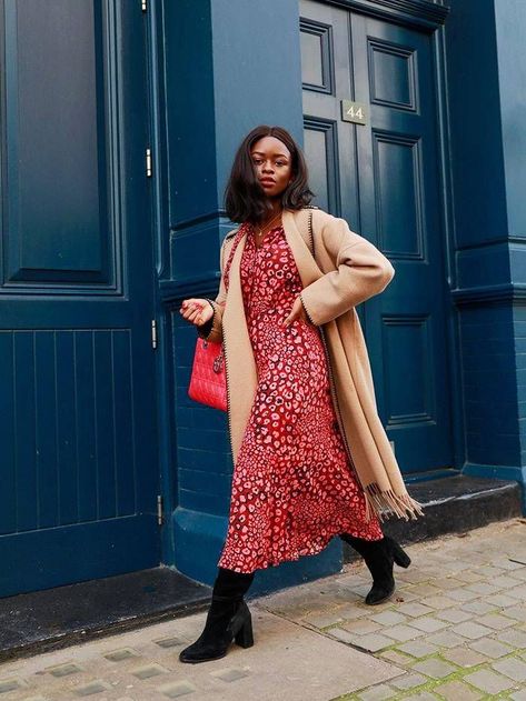 Dress and boots: Eniswardrobe in midi dress and black suede boots Autumn Midi Dress Outfit, Midi Dress Outfit With Boots, Winter Midi Dress Outfit, Midi Dress And Boots Outfit, Boots Long Dress, Long Dress And Boots, 30th Outfit, 2023 Maxi Dress, Midi Dress With Boots