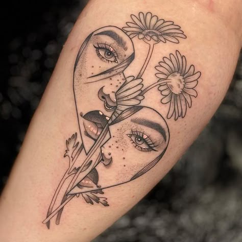 Two Faced Tattoo Woman, Tattoos Of Faces, Split Face Tattoo Design, Two Faces Tattoo Woman, Flower With Face Tattoo, Face Flower Tattoo, 2 Faces Tattoo, Two Faces Tattoo, Two Face Tattoo