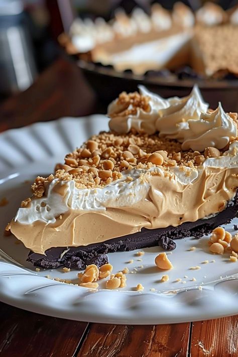 Slice of peanut butter cream pie with whipped cream topping Peanut Butter Pastry Cream, Amish Peanut Butter Cream Pie, Pb Pie, Refrigerator Desserts, Pie With Whipped Cream, Whipped Cream Pie, Peanut Pie, Honey Whipped Cream, Peanut Butter Cream Pie