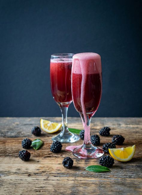 Blackberry Mimosa, Blackberry Puree For Cocktails, Black Mimosa Drink, Blueberry Lavender Mimosa, Blackberry Mint Cocktail, Blackberry Lime Mocktail, Cider Mimosas, How To Freeze Blackberries, Festive Drinks