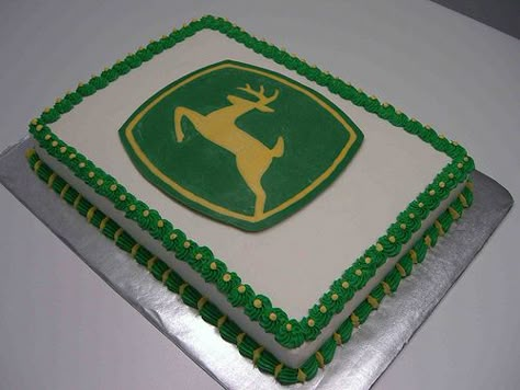 John Deere Cake-Simple and Easy John Deere Cakes, John Deere Cake, John Deere Birthday Party, Farm Birthday Cakes, John Deere Party, John Deere Birthday, Deer Cakes, Tractor Cake, Tractor Party